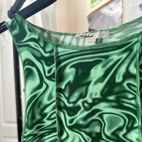 Patterned Tank Top 🎱 - Picture 4 of 5